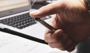 DŁUGOPIS PISZĄCY RAŻĄCY PRĄDEM SHOCK DOWCIP PRANK