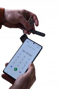 BRELOK DO KLUCZY NUMER TELEFONU IDENTYFIKATOR