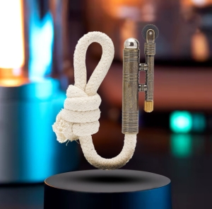 Zapalniczka benzynowa z długim knotem retro