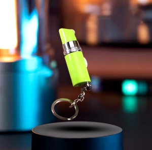 Zapalniczka szminka na breloku